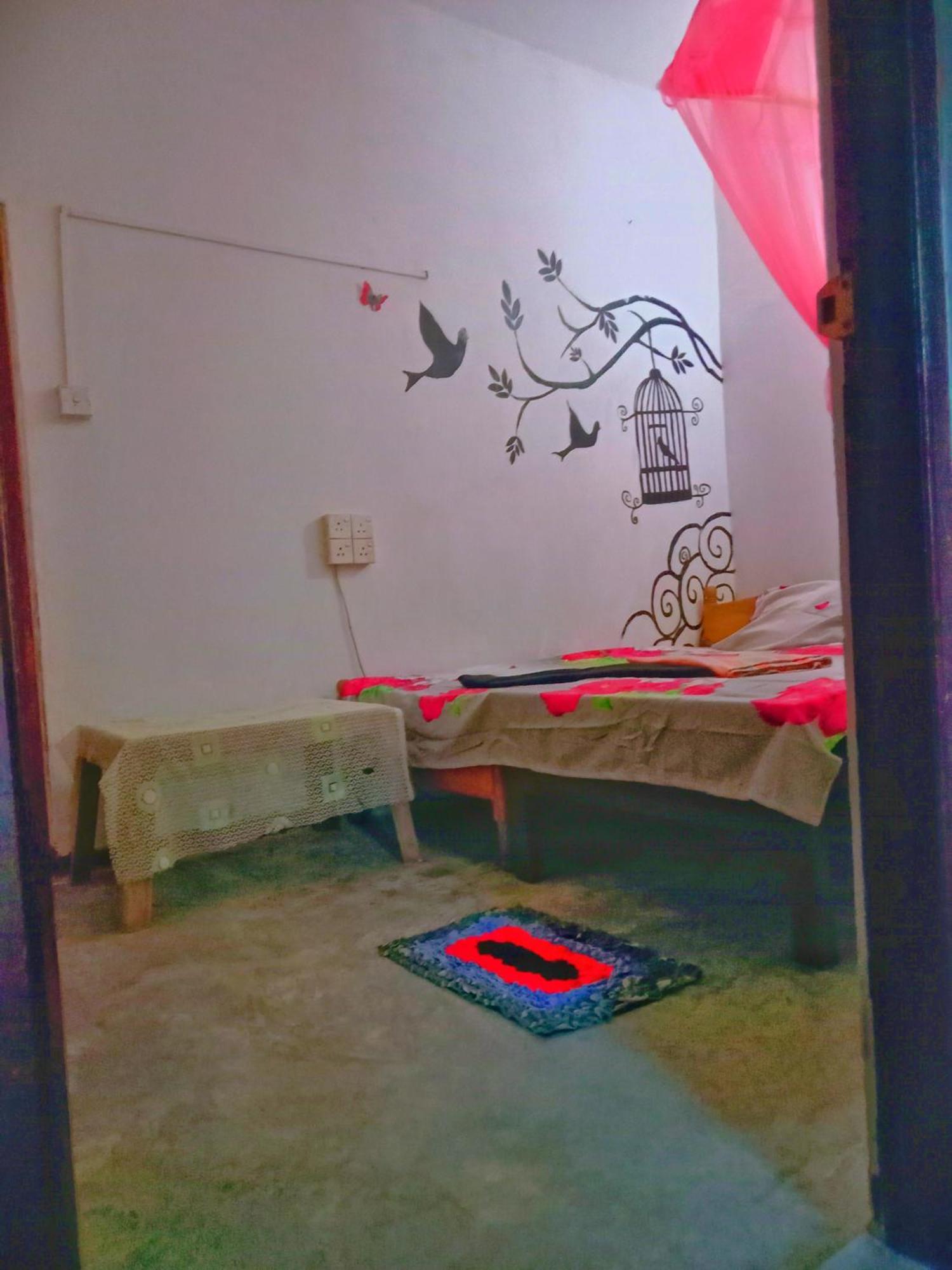 Sandaru Surffing Inn Weligama Room photo