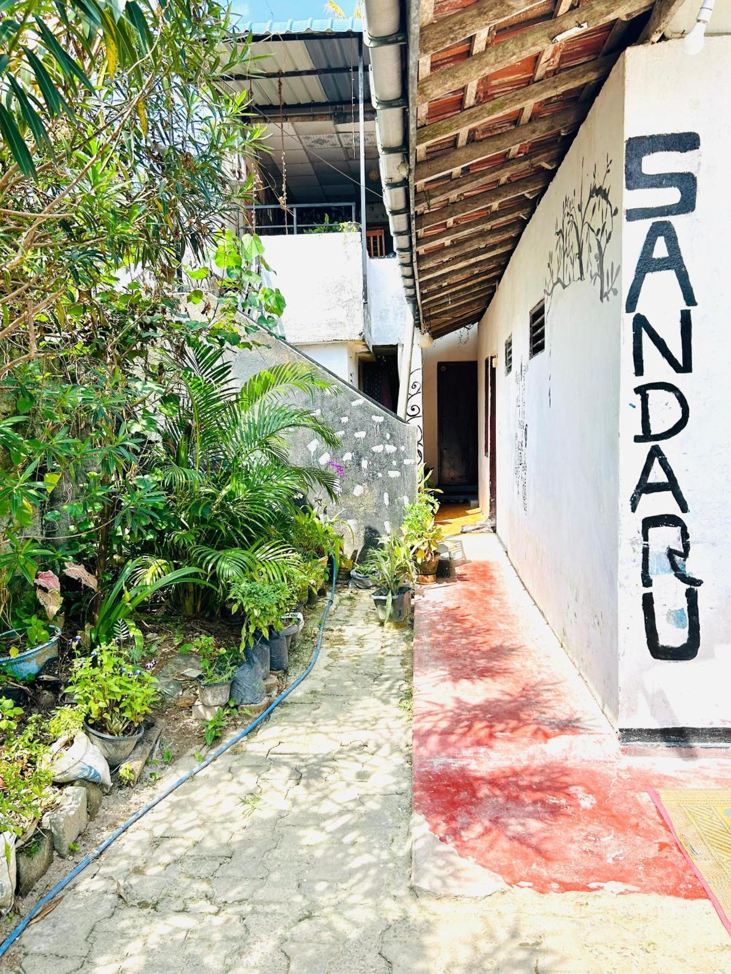 Sandaru Surffing Inn Weligama Exterior photo